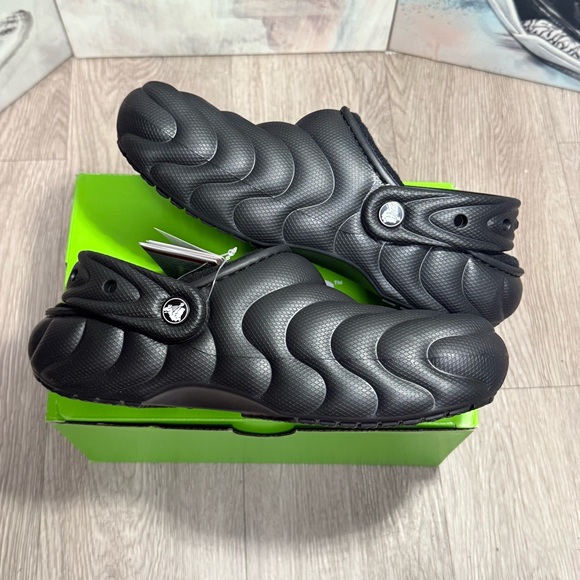 New Crocs Classic Lined Overpuff Clog Black M4/W6, M5/ W7, M6/W8 - Picture 6 of 10